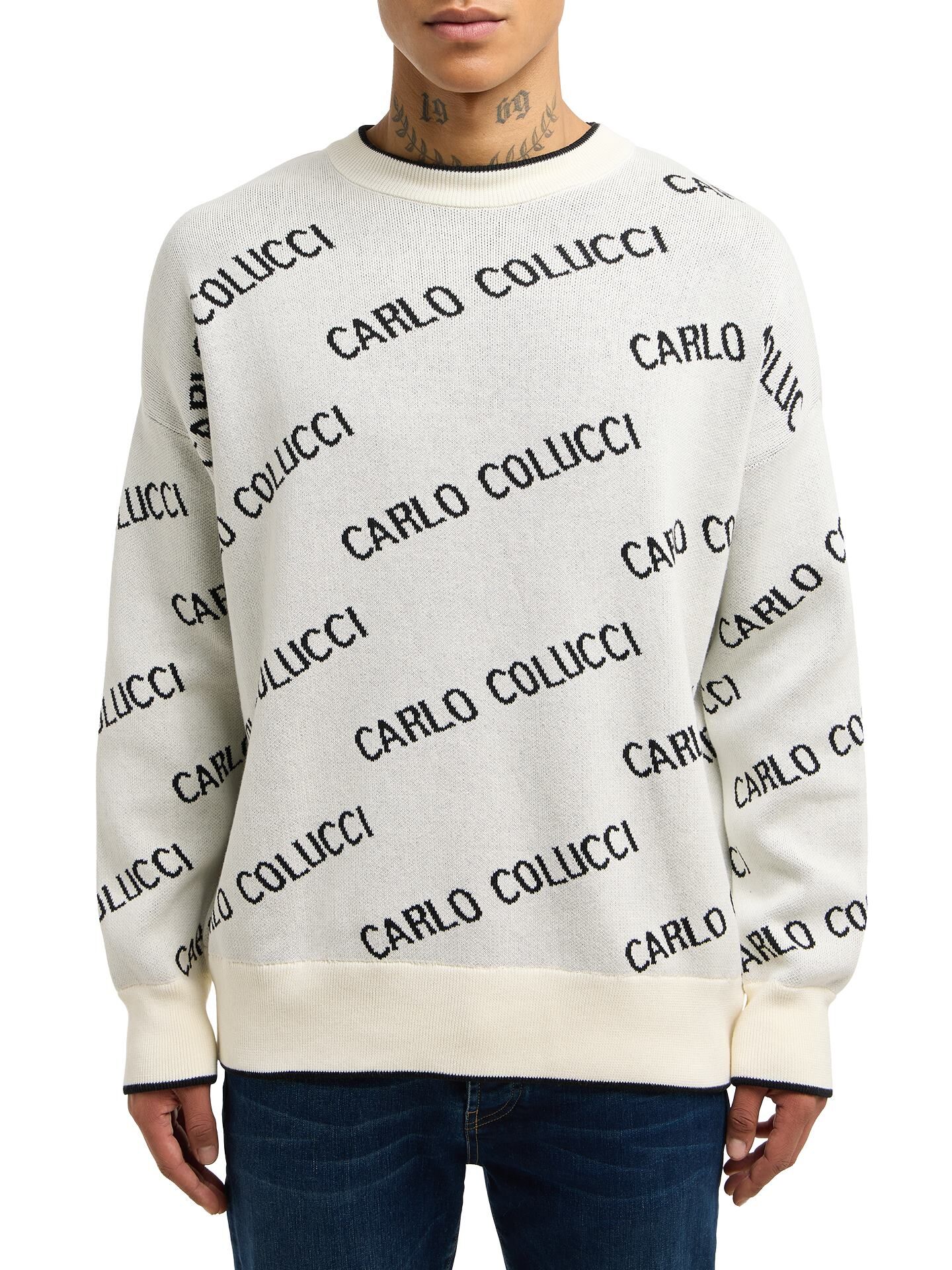 Oversize knit sweater