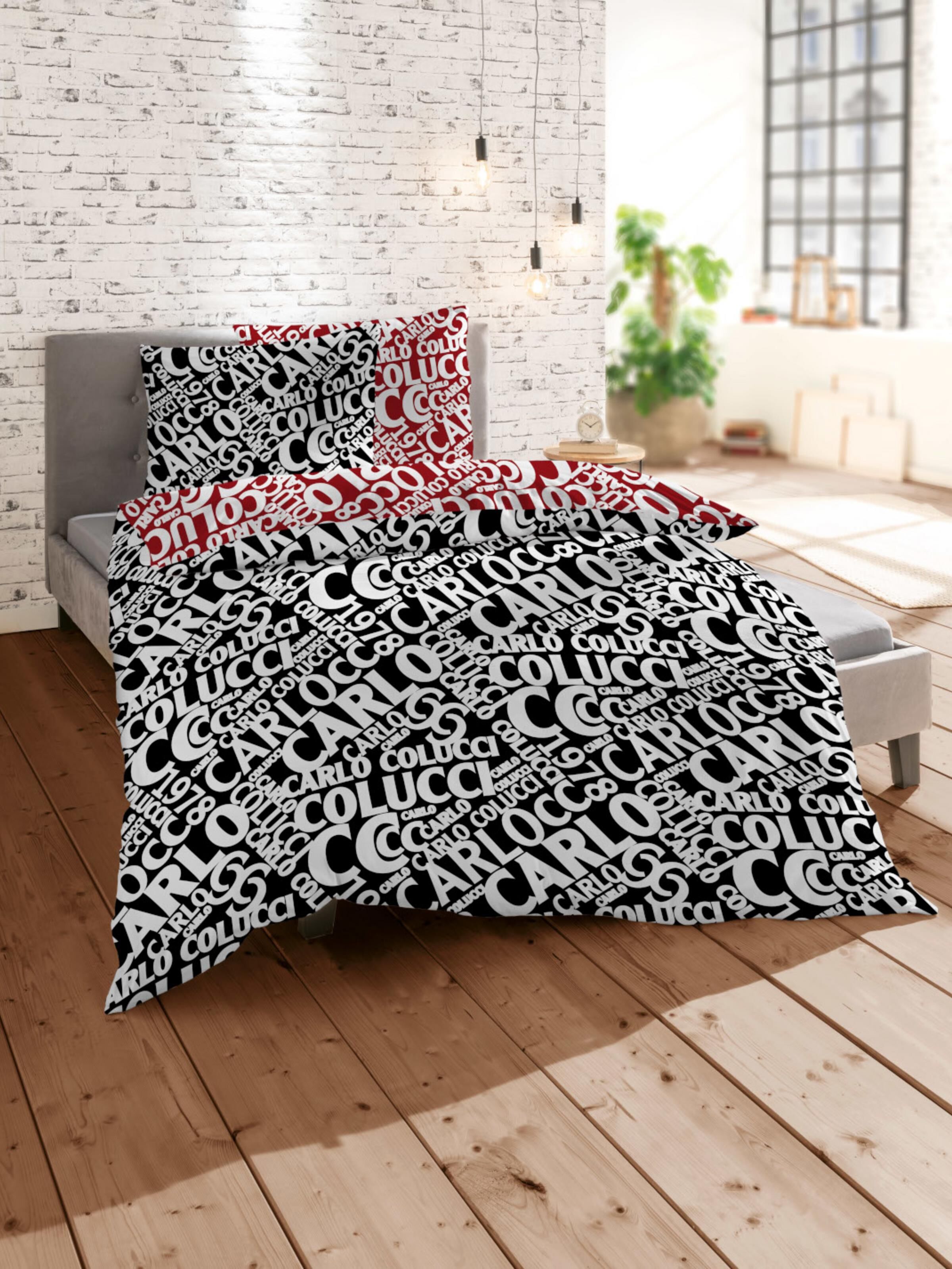 Bed linen with different lettering