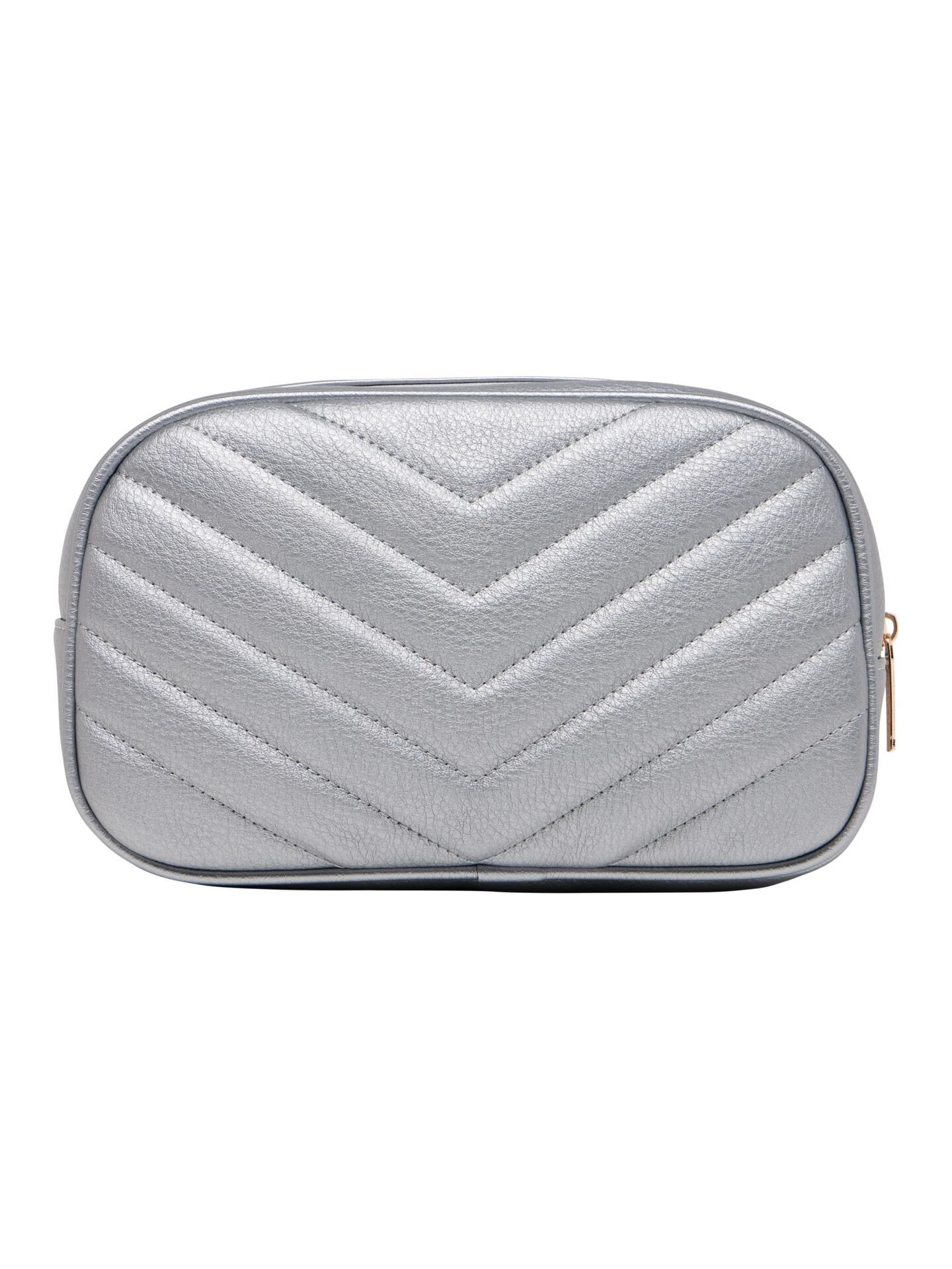 Quilted toiletry bag