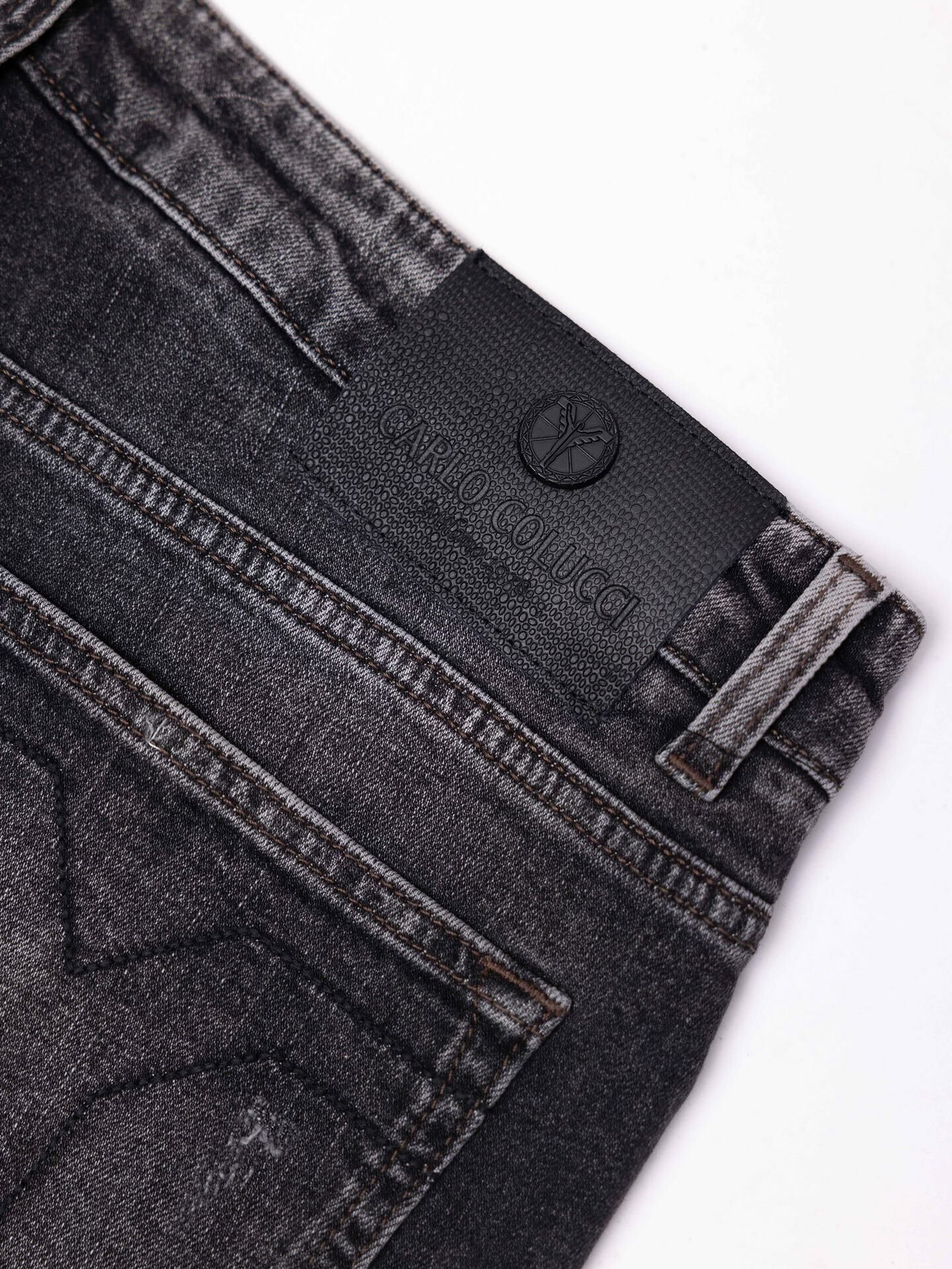 5-Pocket Jeans mit Used-Details