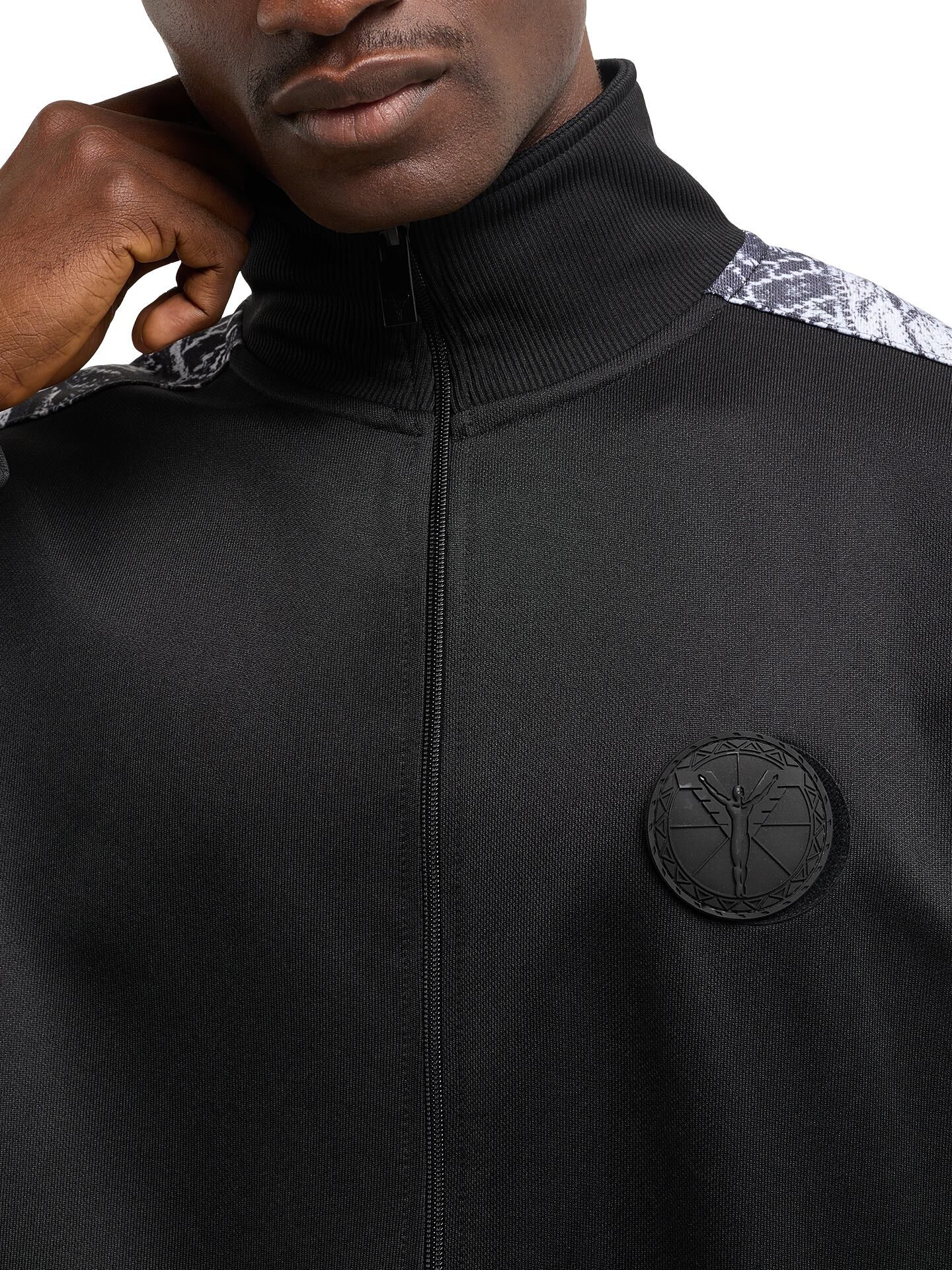  Sweatjacke mit Unique Badge