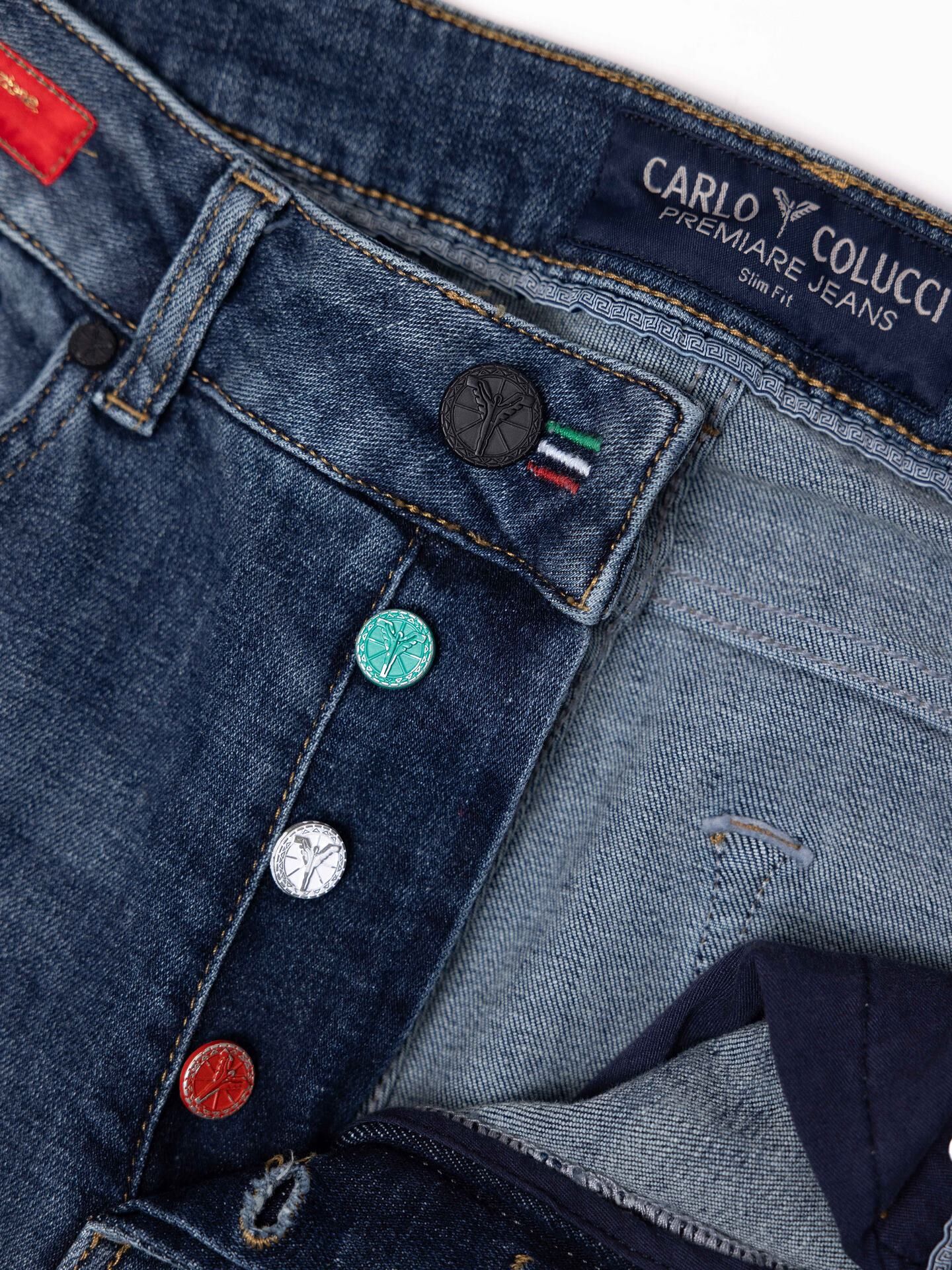 Destroyed jeans with side piping