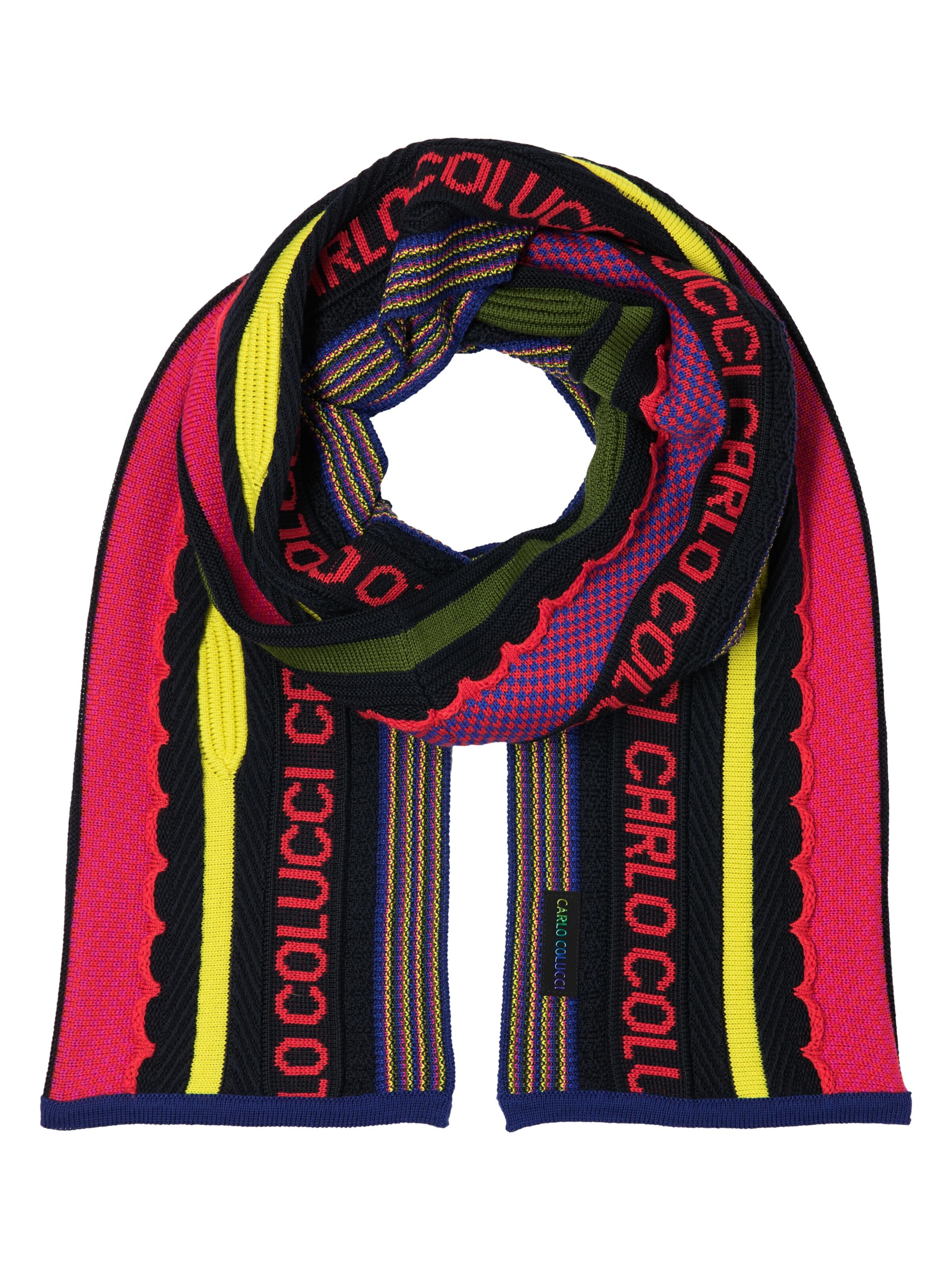 Farbenfroher Strickschal