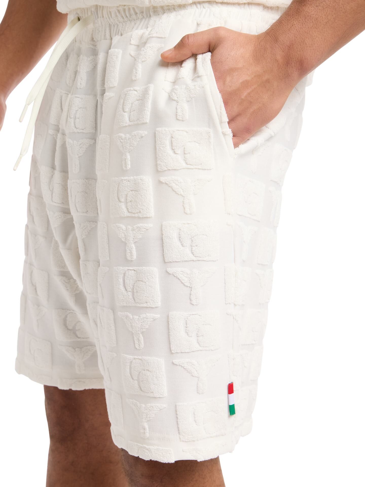 Oversize Short mit Frotteeinsätzen