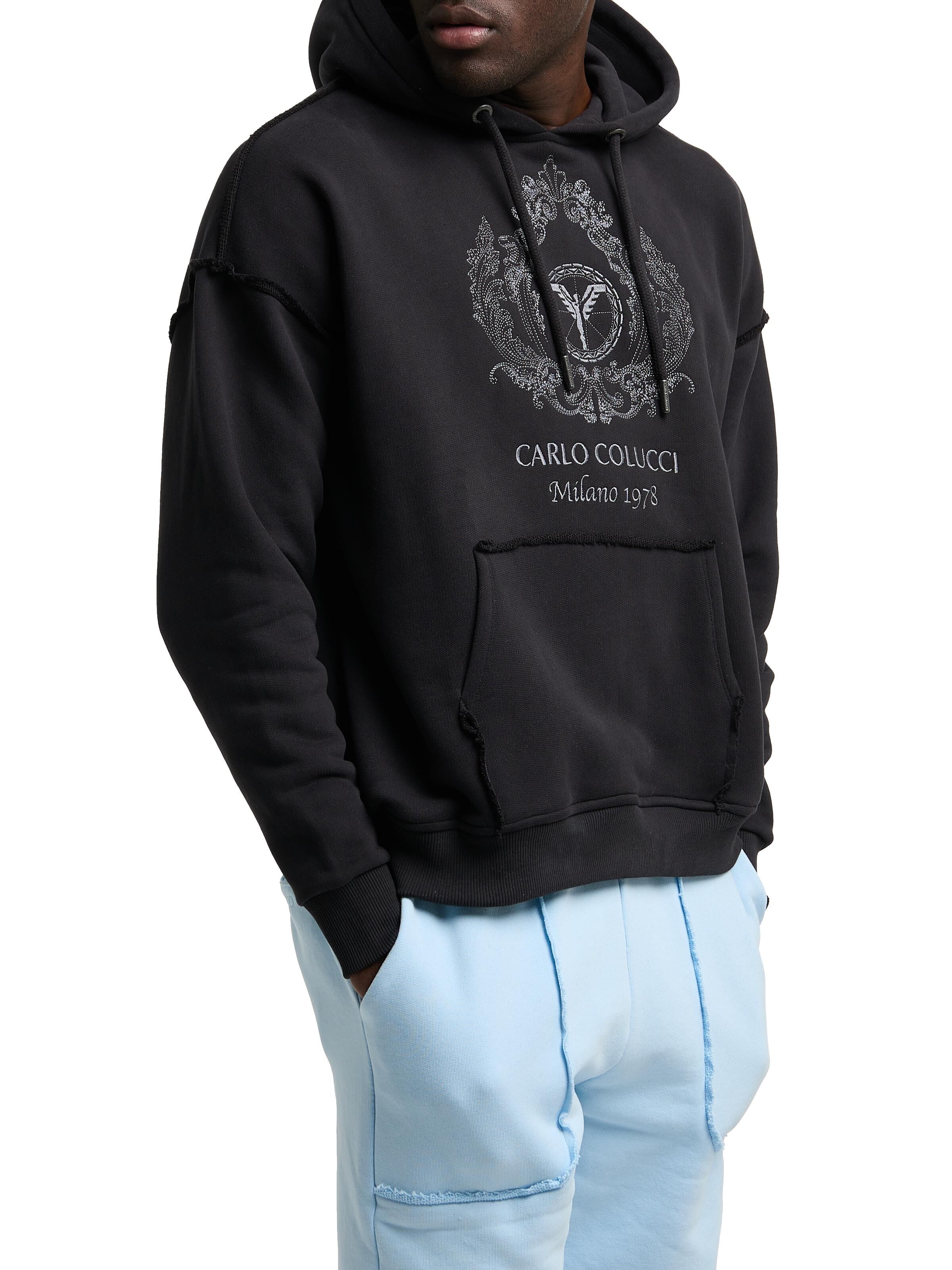 Oversize Hoodie mit Stickerei