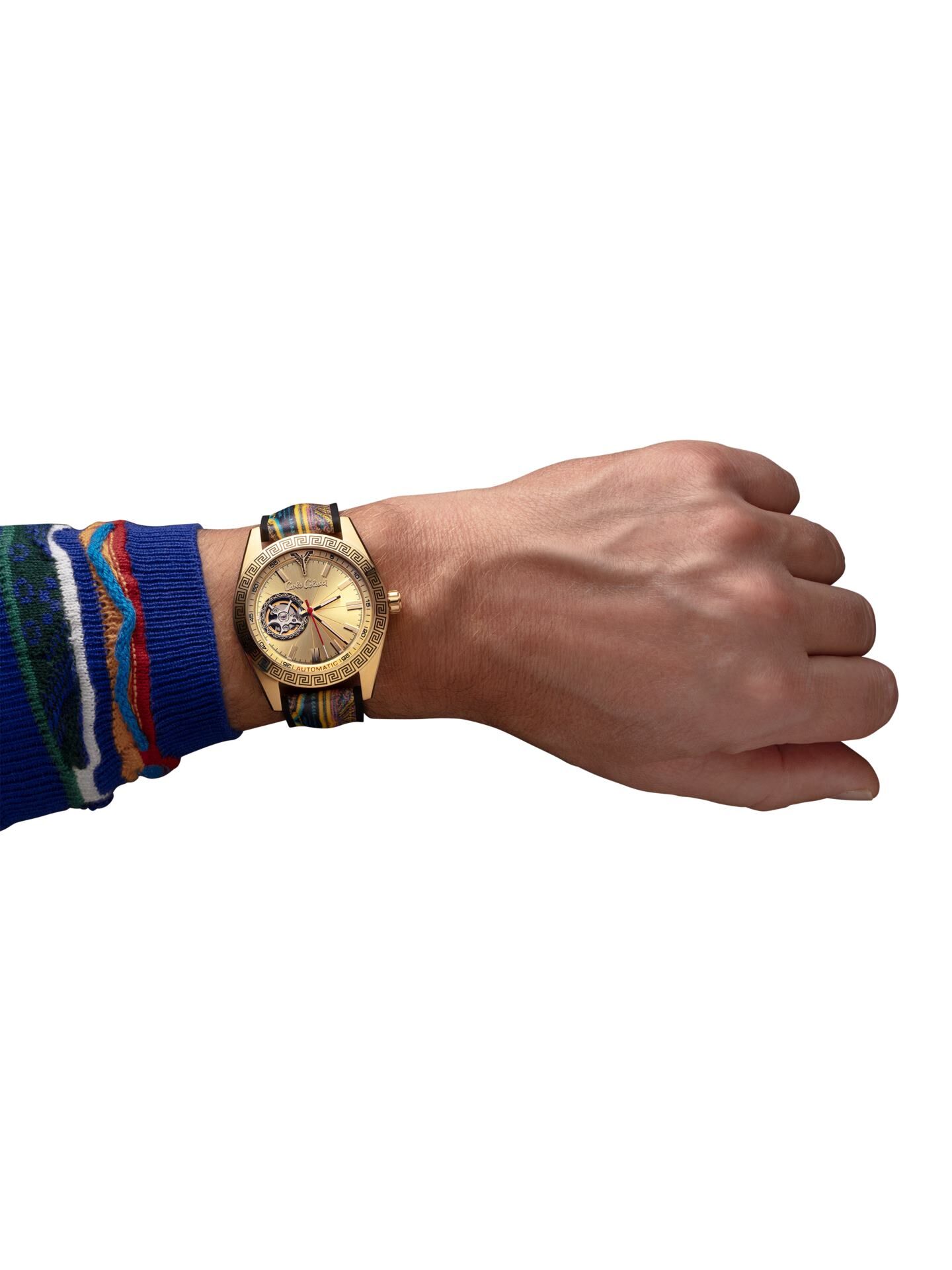  Round stainless steel watch with silicone strap