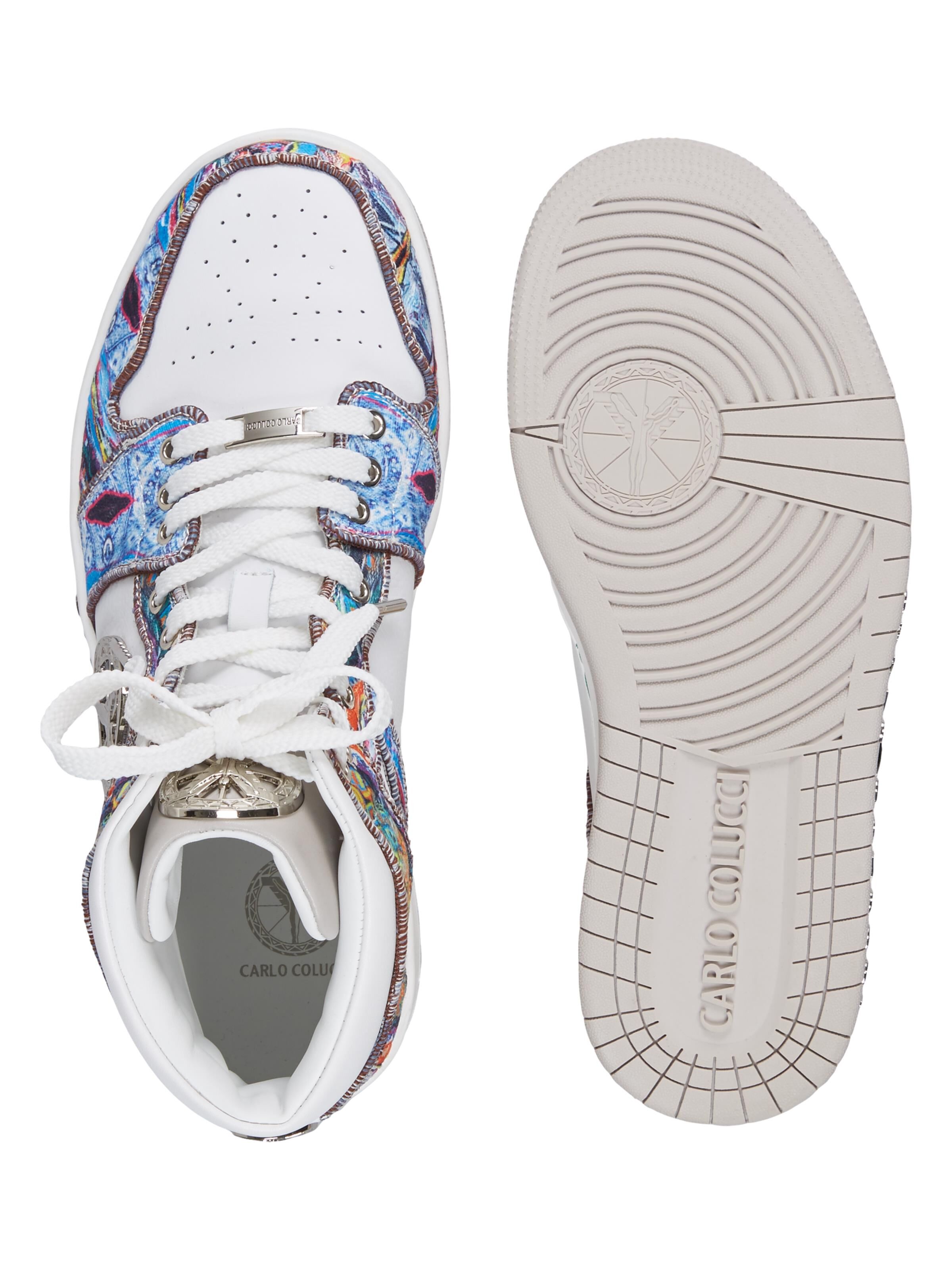 High-knitted sneaker