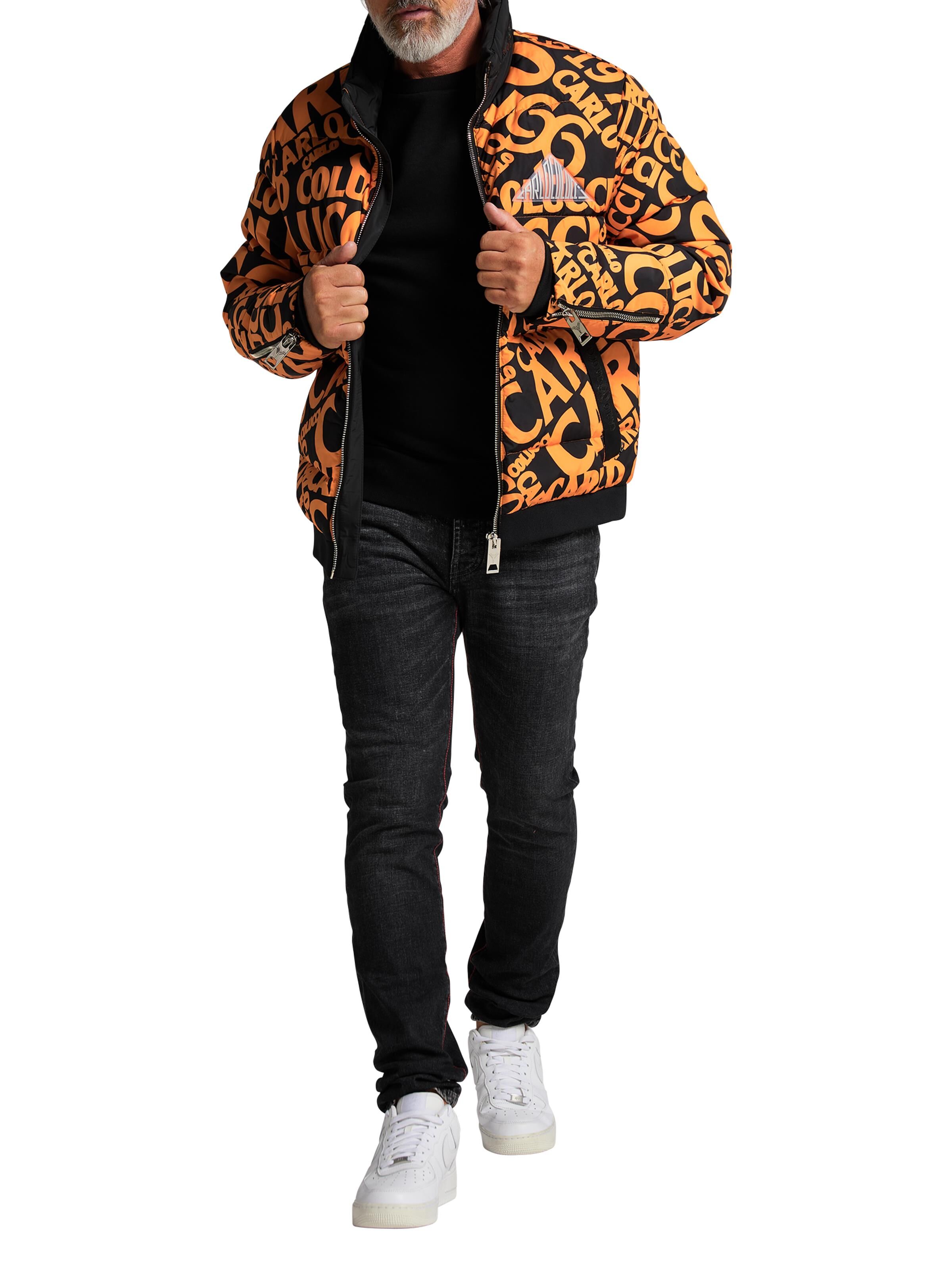 Winterblouson mit Schriftzügen