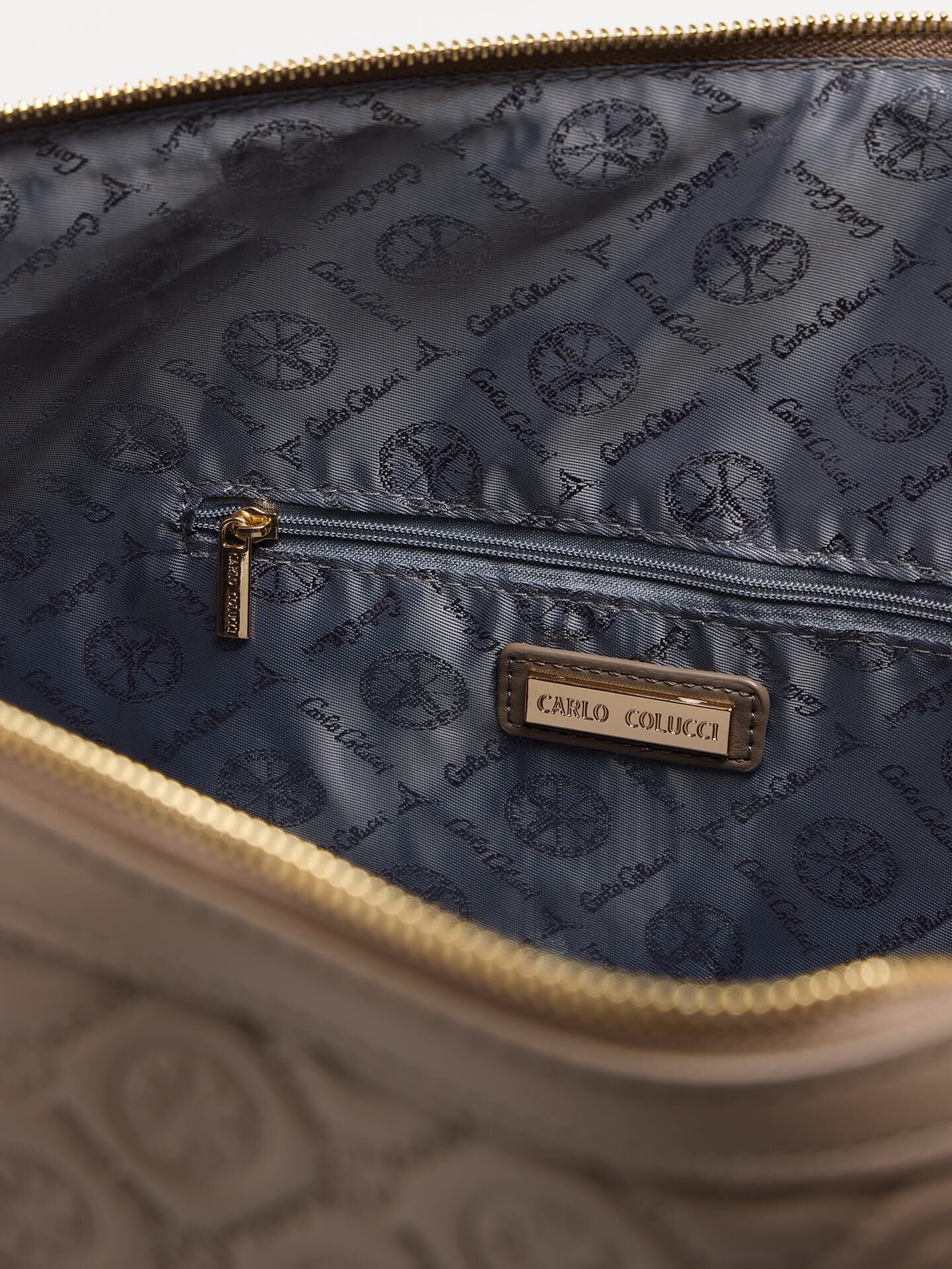 Weekender with embossed logo