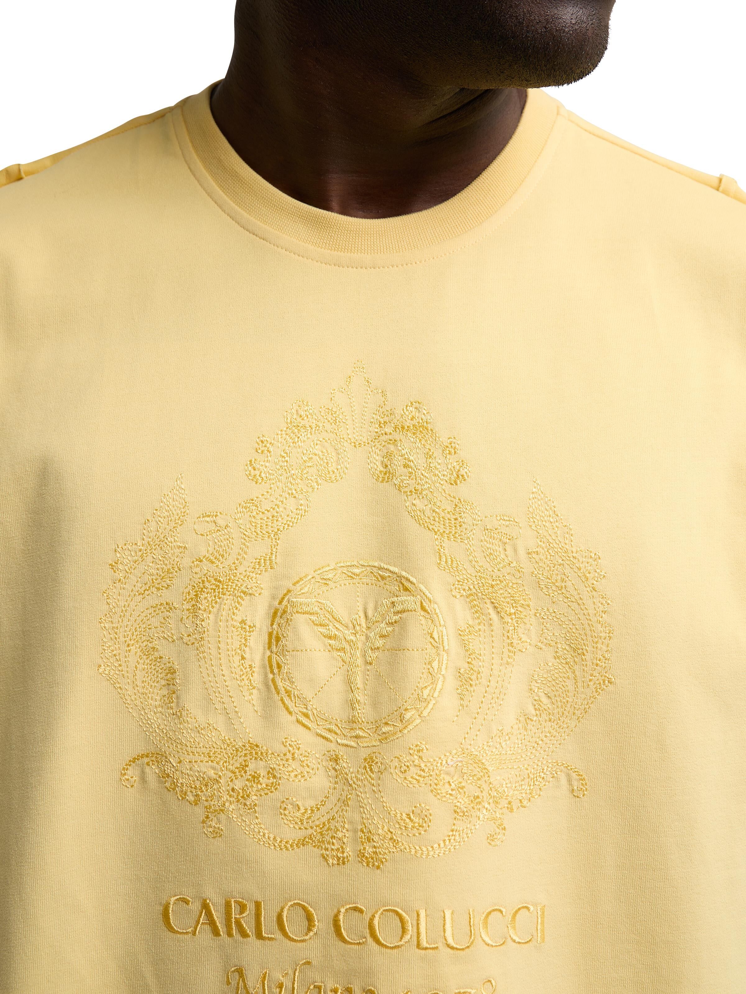Oversize T-Shirt mit Stickerei