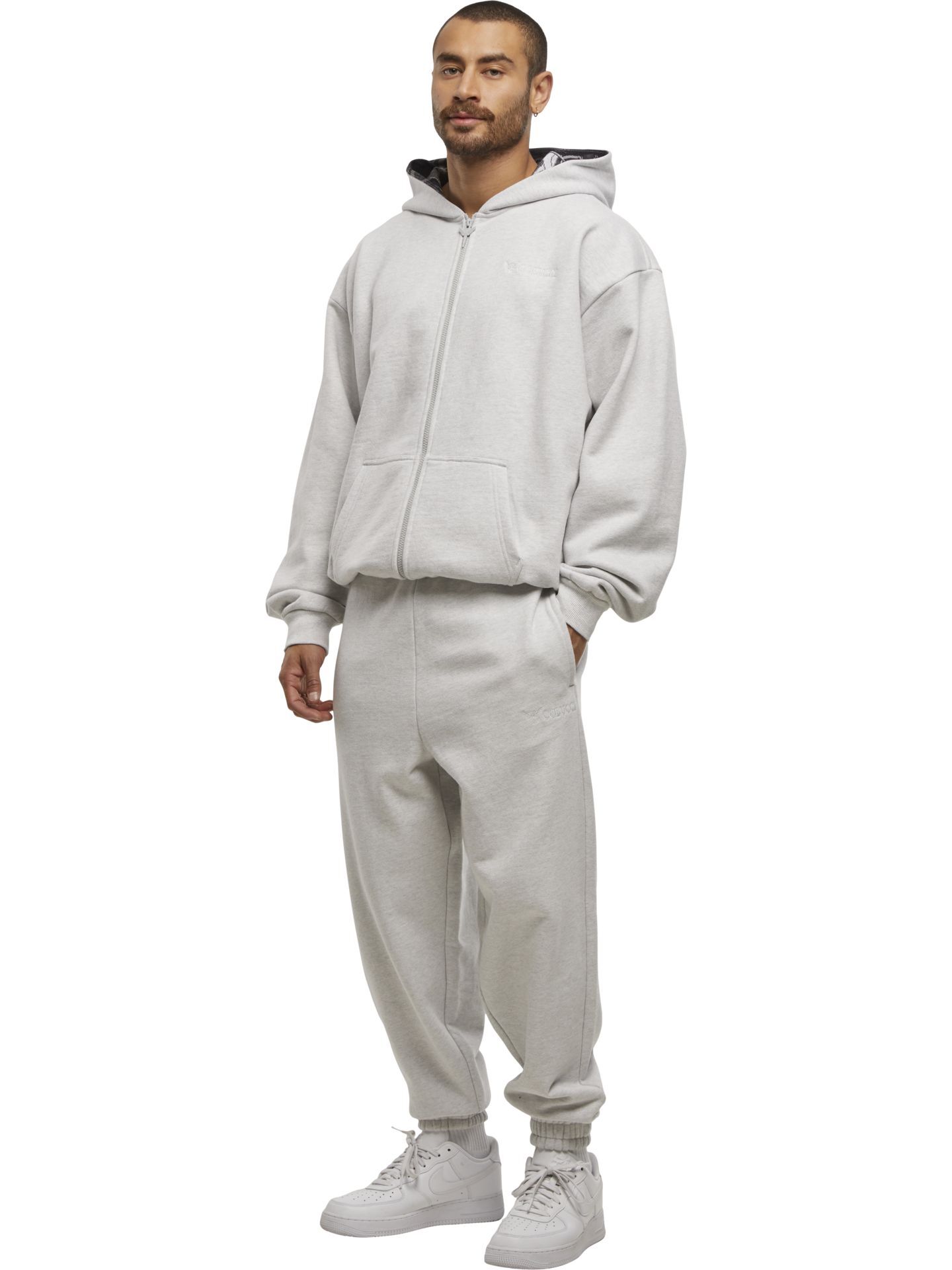  Sweatjacke mit Stickerei