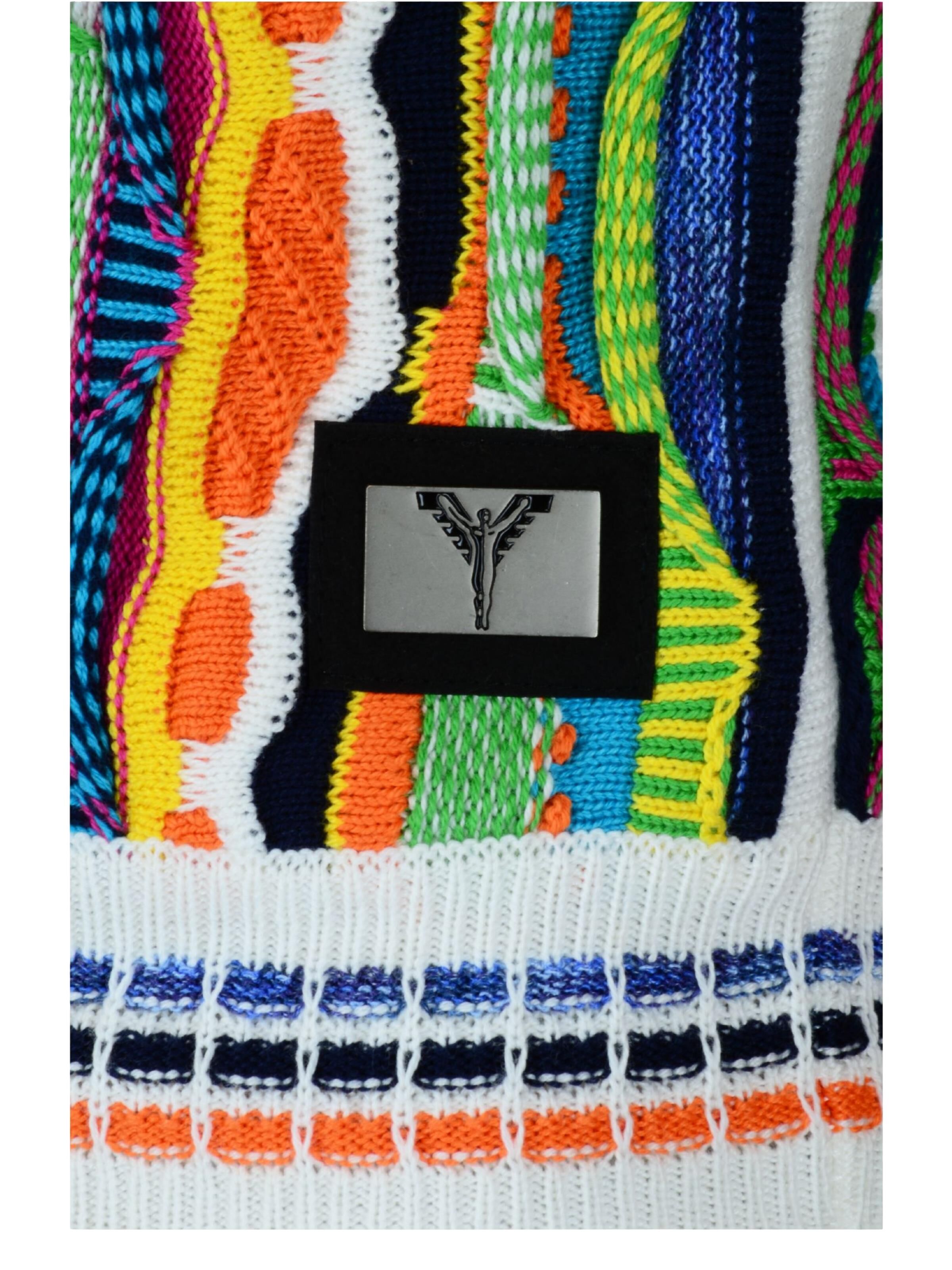  Allover kids knit sweater with zip and hood