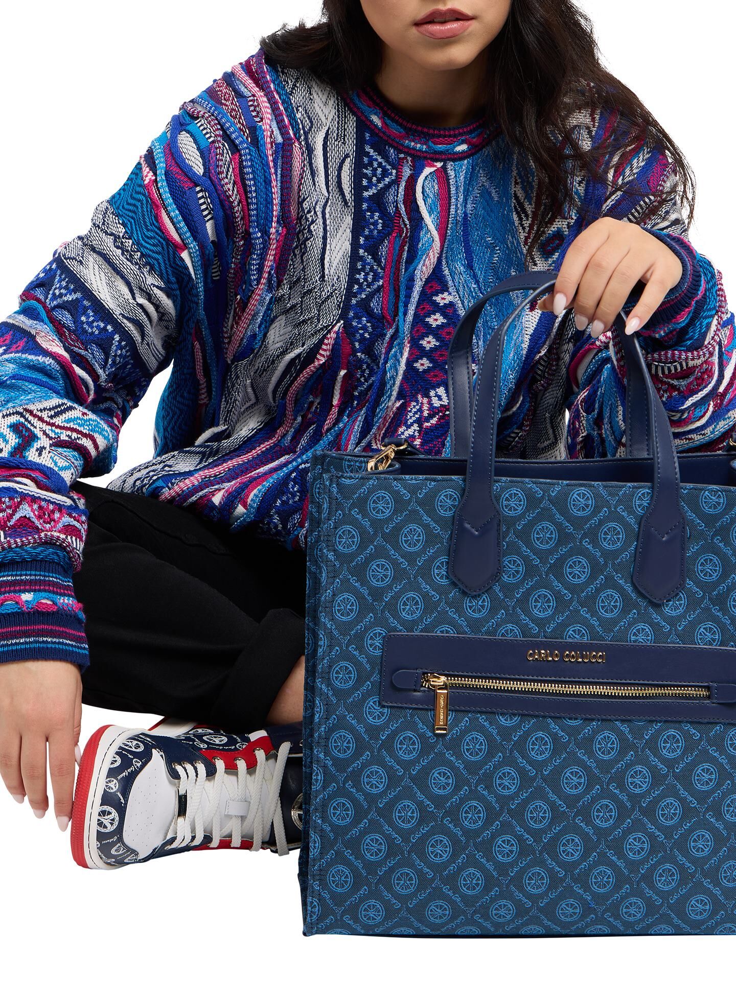 Tote bag with logo print