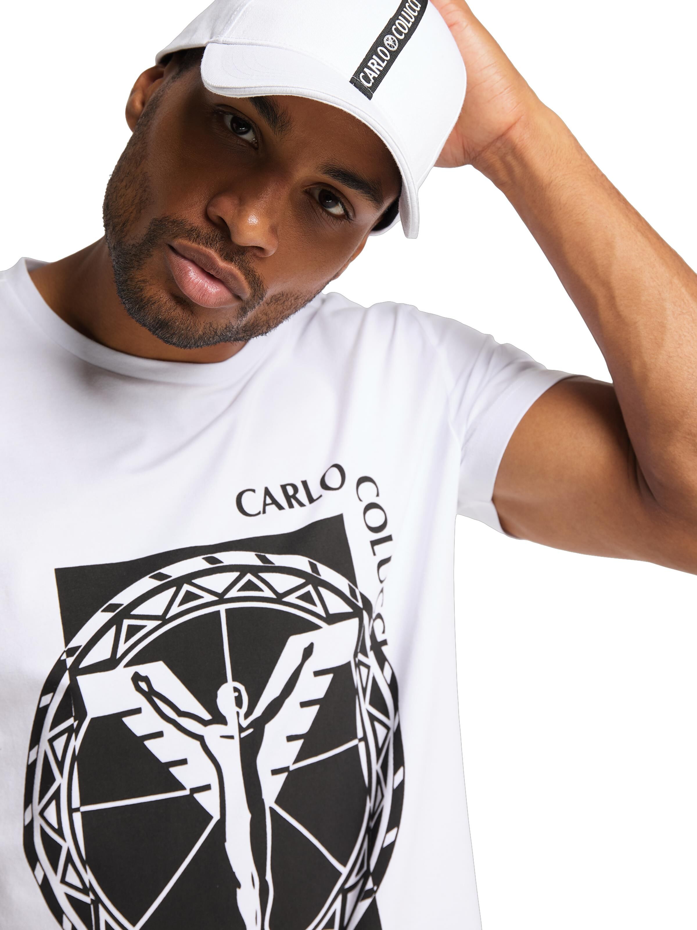  Unisex base cap with logo piping