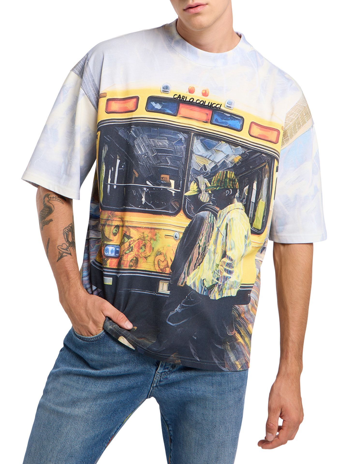 Oversize T-Shirt - Impression of Carlo