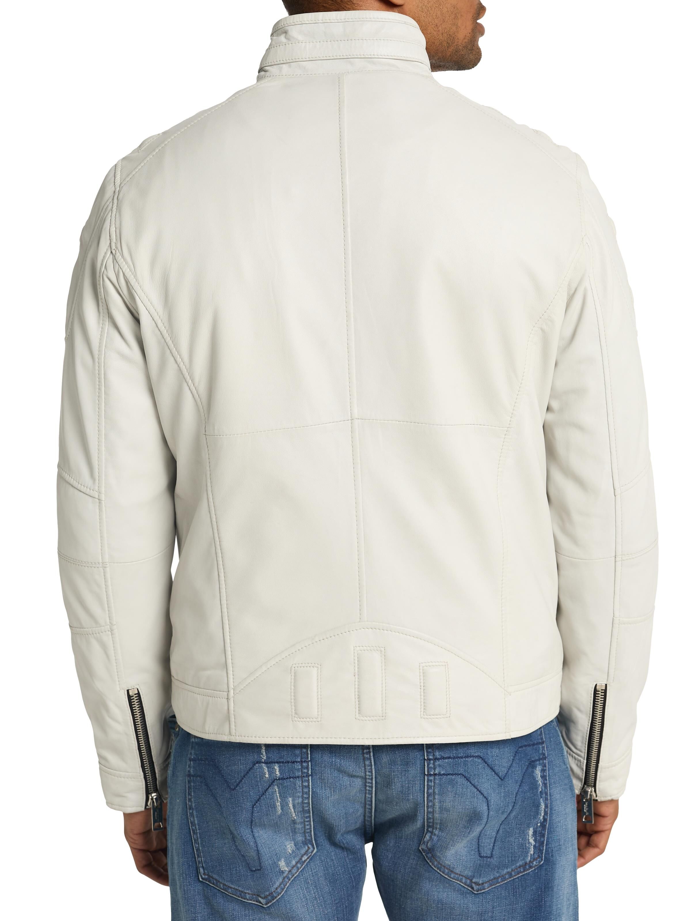 Lederjacke im Bikerstil