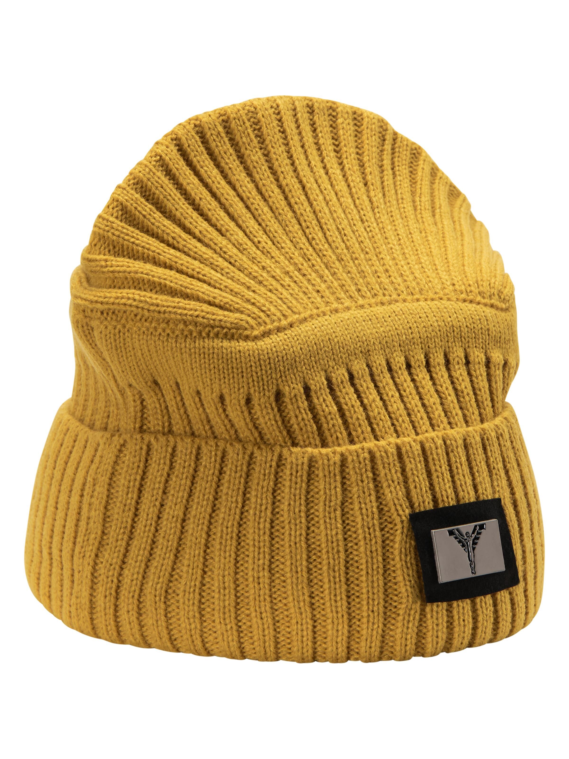 Plain knitted beanie