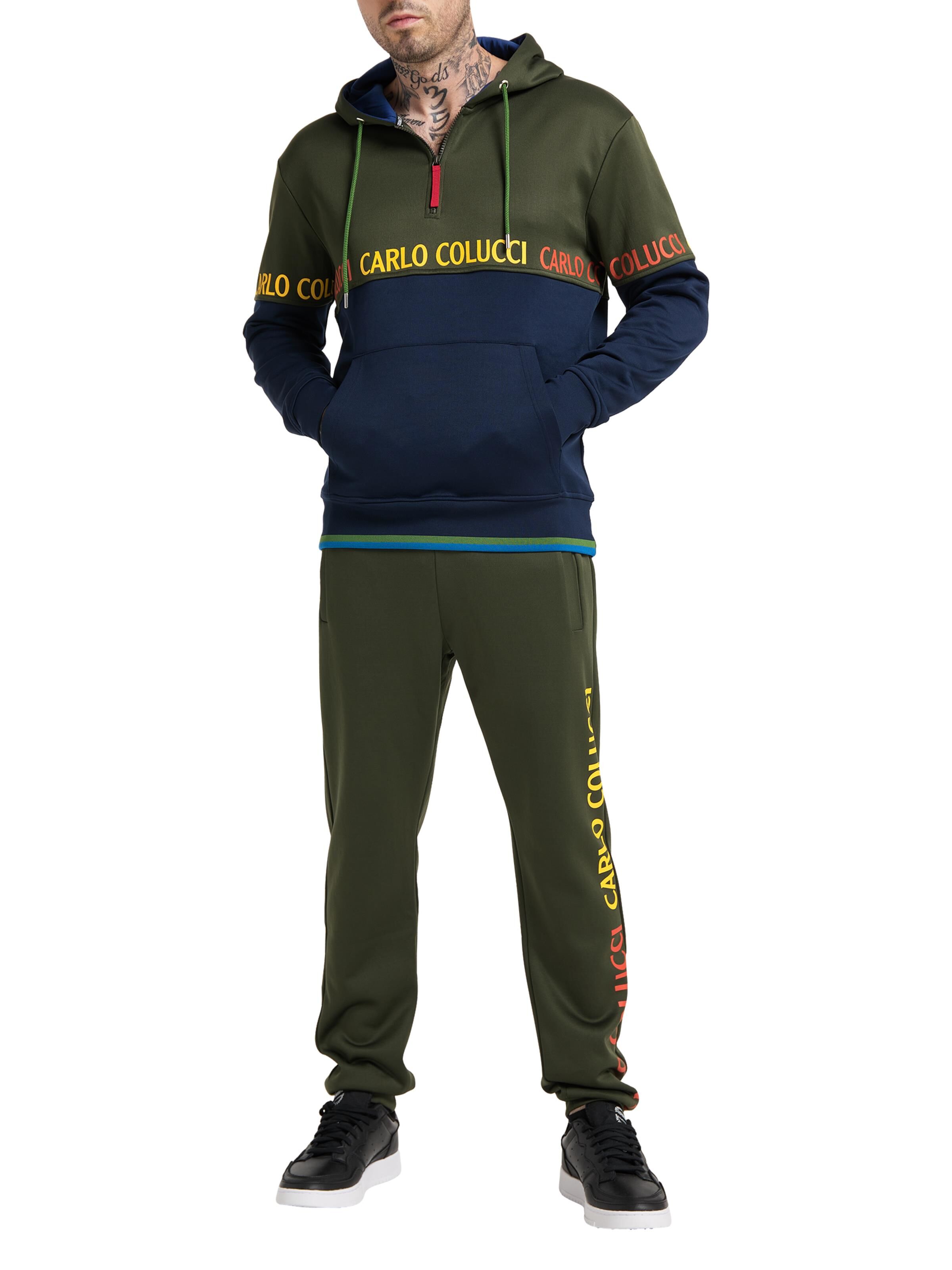  Sweattroyer with hood