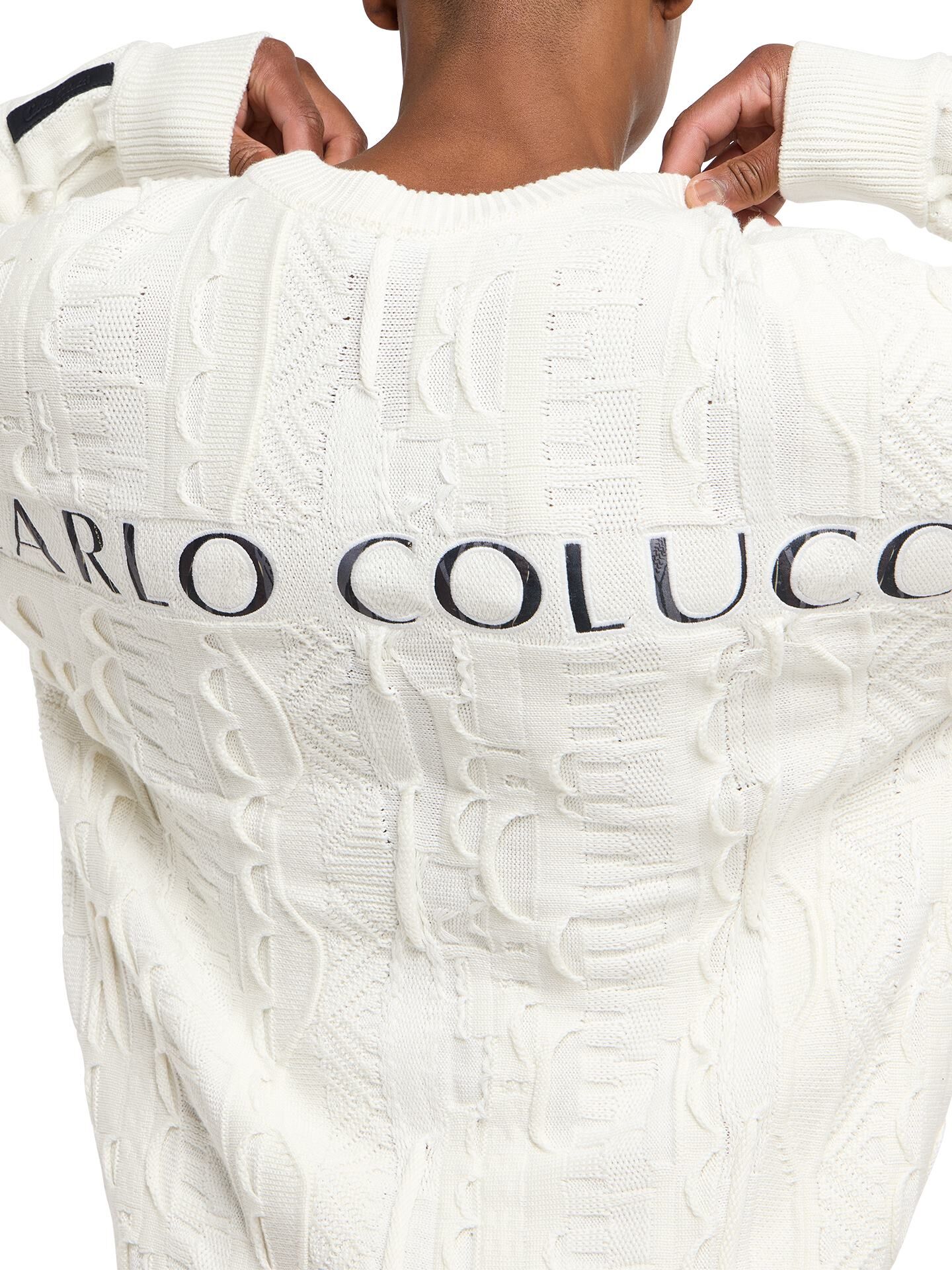 Strickpullover mit Stickerei