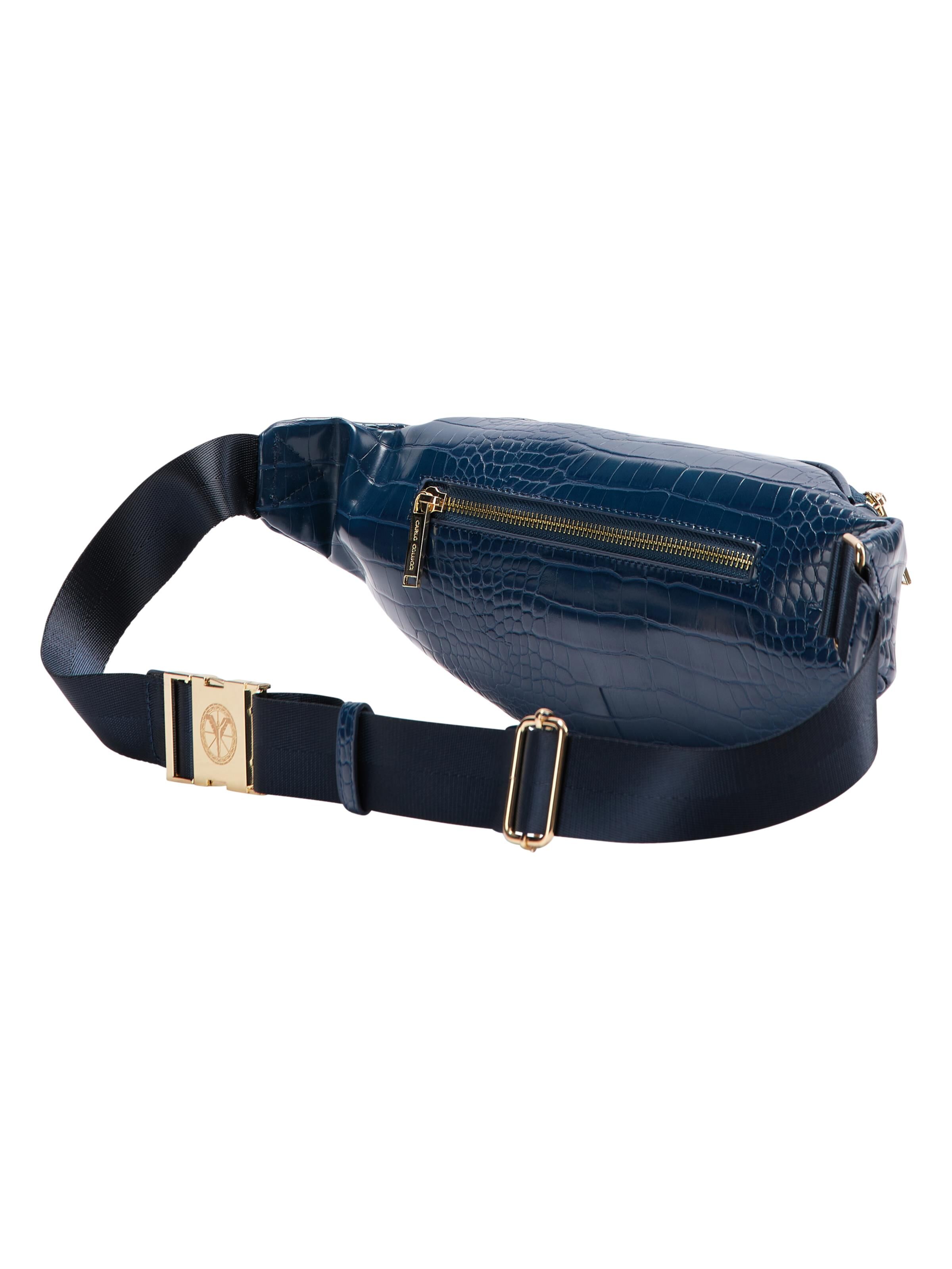  Bum bag in crocodile look