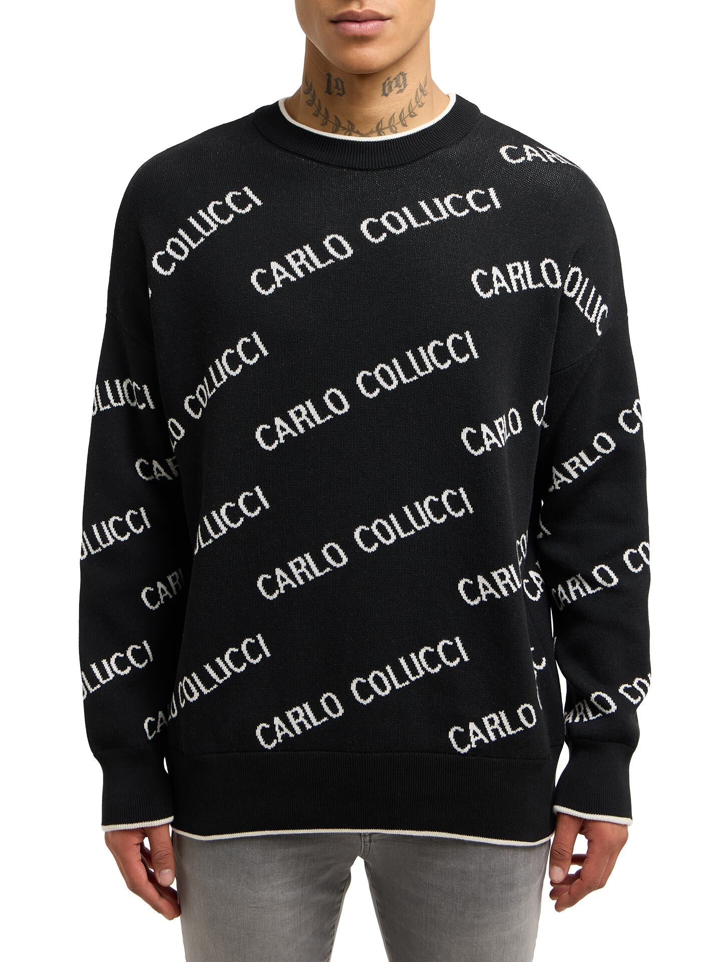 Oversize knit sweater