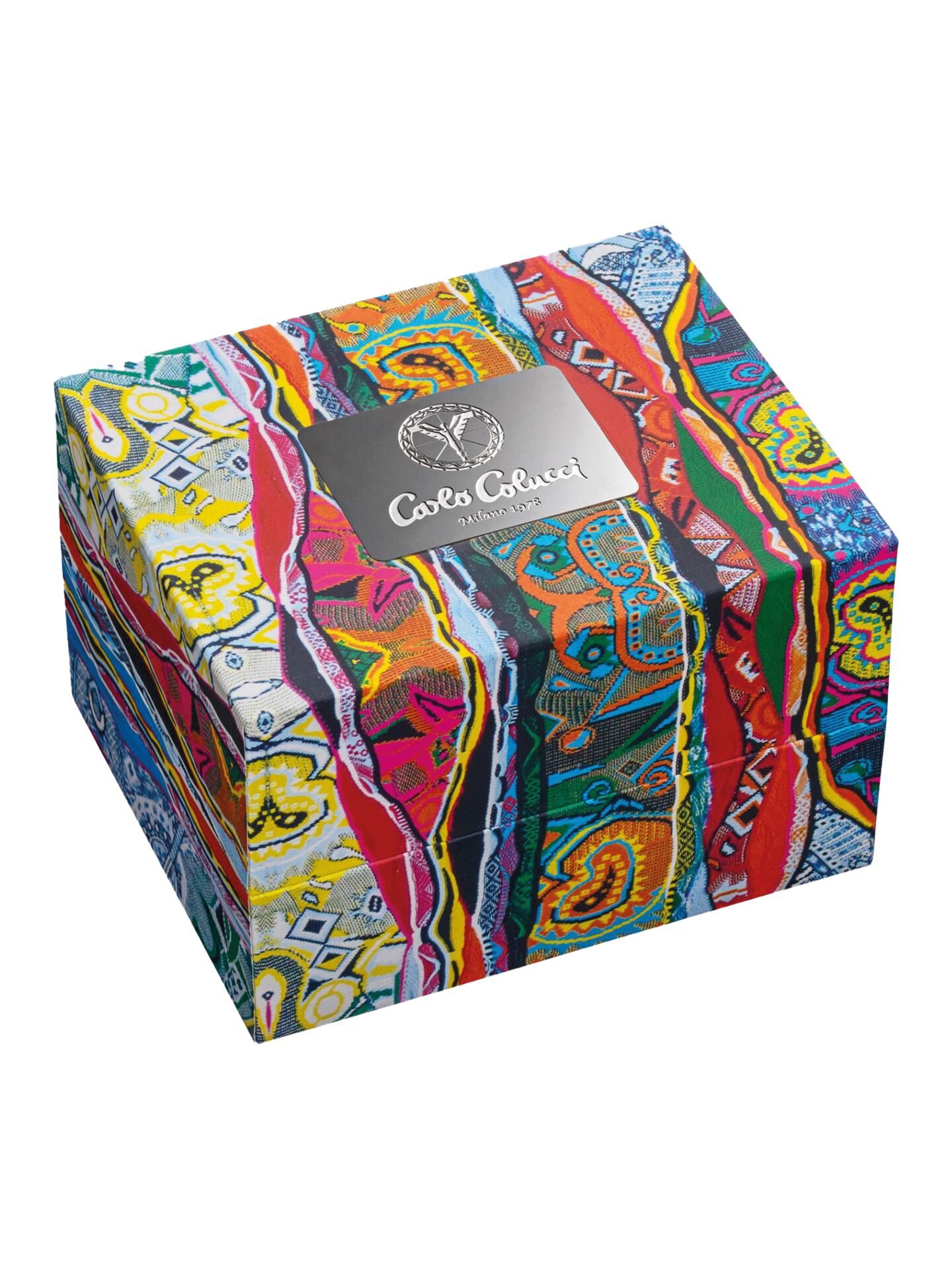  Round stainless steel watch with silicone strap