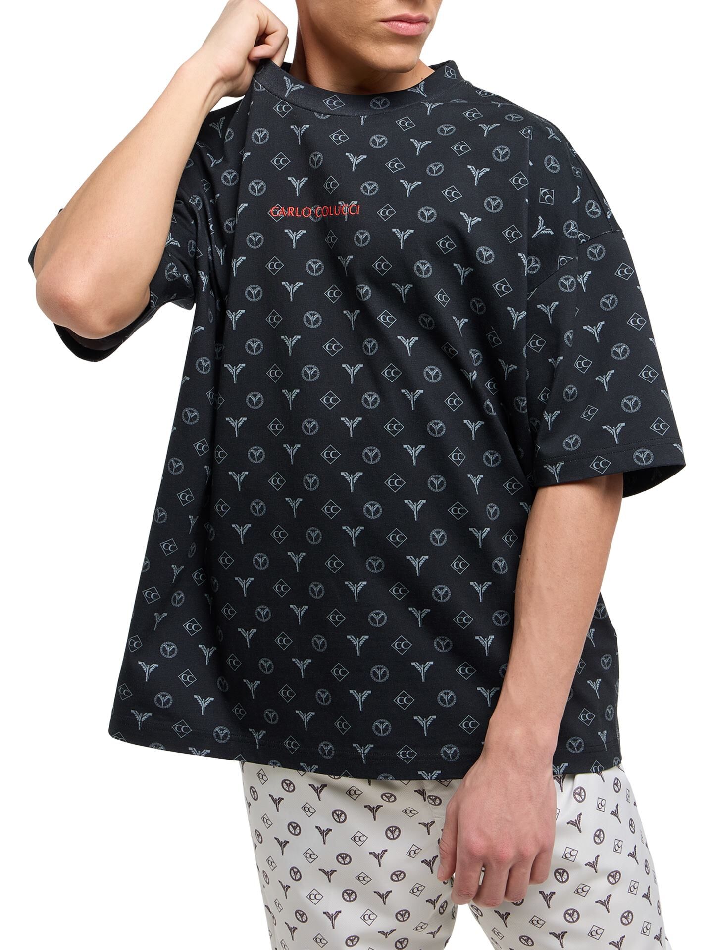 Oversize logo T-shirt - Torn pages of Colucci