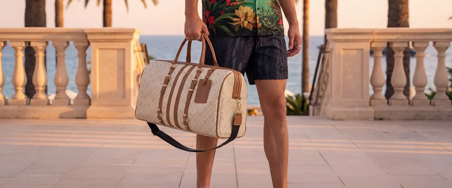 Startseite_Slider_More_Bags_Men_1779439933