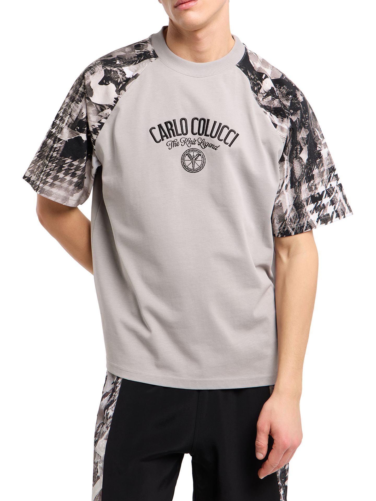  T-Shirt - The Knit Legend
