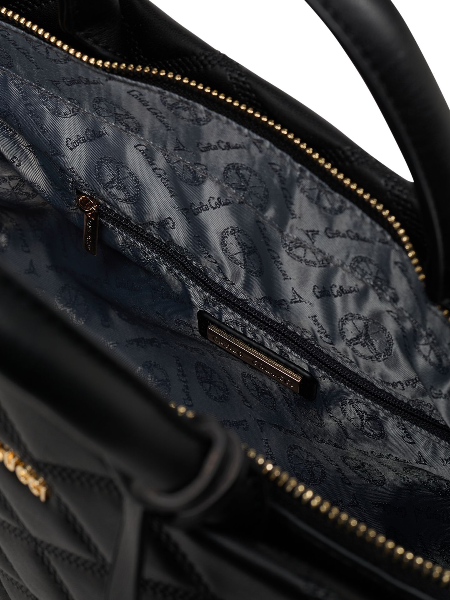  Woman's bag