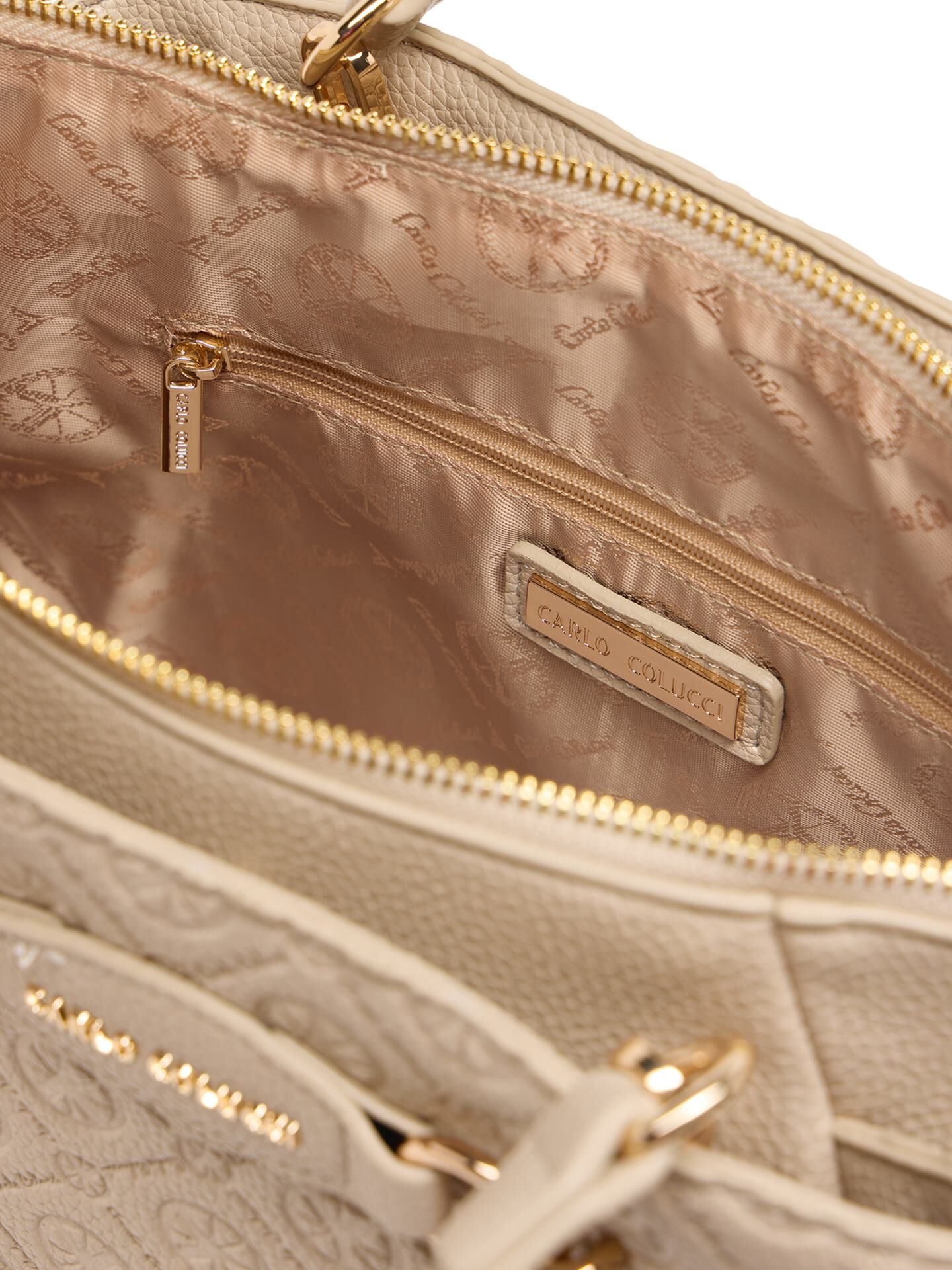Hand bag with logo embossing